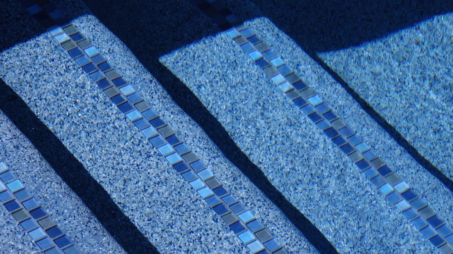 prism-matrix-indigo-blue-pool-finish-11